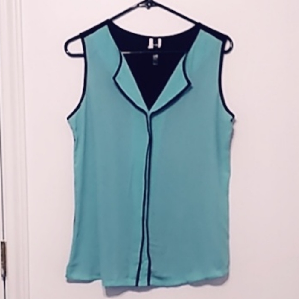 Rendezvous Contrast Top